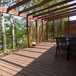 Forteca, Goscinne Nad Stawem Bed & Breakfast Dzierżoniów