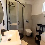 Forteca, Goscinne Nad Stawem 3* Dzierżoniów