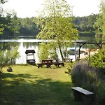 Forteca, Goscinne Nad Stawem Bed & Breakfast 3*