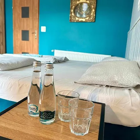 Forteca, Goscinne Nad Stawem Дзержонюв