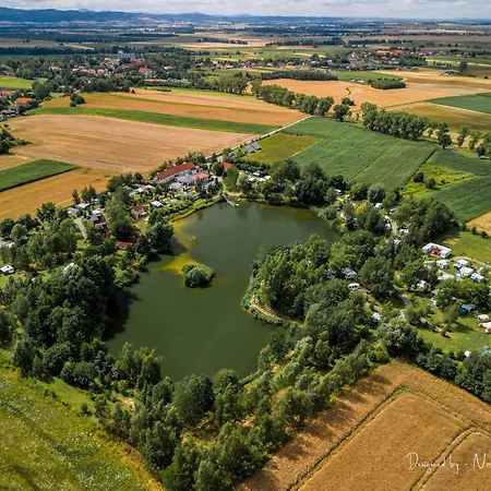 Forteca, Goscinne Nad Stawem 3* Dzierzoniow