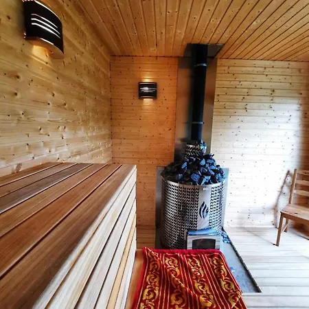 Bed & Breakfast Forteca, Goscinne Nad Stawem 3*