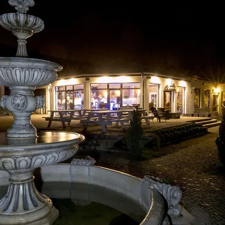 Frühstückspension Forteca, Goscinne Nad Stawem 3*