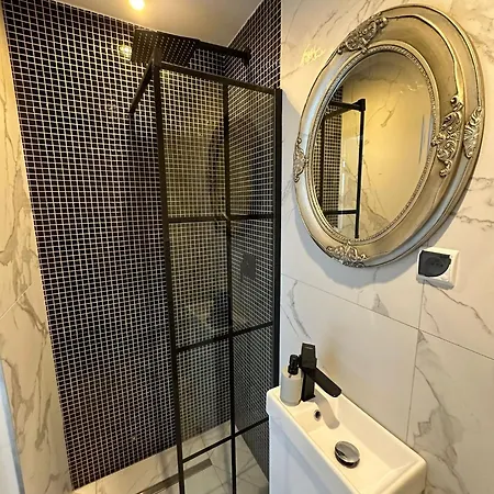 Forteca, Goscinne Nad Stawem