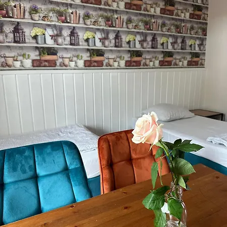 Forteca, Goscinne Nad Stawem Bed & Breakfast Dzierżoniów