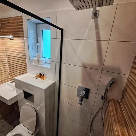 Forteca, Goscinne Nad Stawem Bed & Breakfast