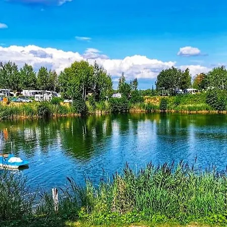 Forteca, Goscinne Nad Stawem Bed & Breakfast