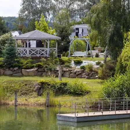 Forteca, Goscinne Nad Stawem