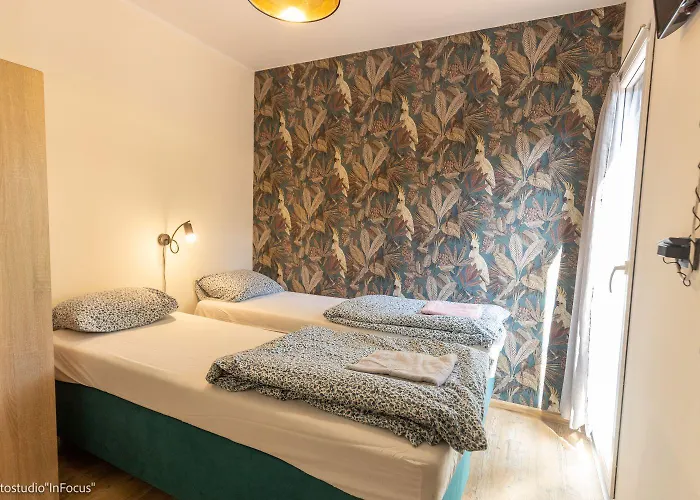 Forteca, Goscinne Nad Stawem Oda ve Kahvaltı