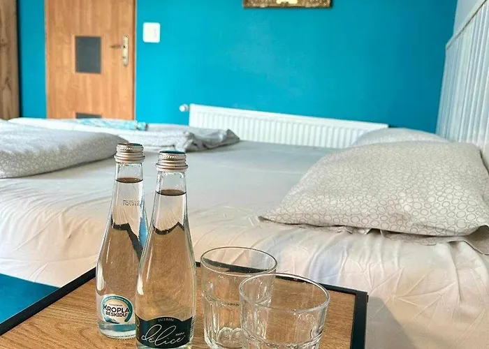 Forteca, Goscinne Nad Stawem Dzierżoniów