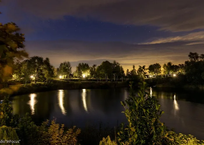 Forteca, Goscinne Nad Stawem 3*