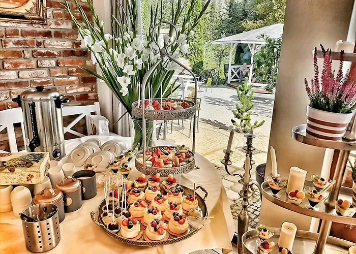 Forteca, Goscinne Nad Stawem Oda ve Kahvaltı Dzierżoniów