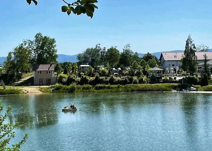 Forteca, Goscinne Nad Stawem Oda ve Kahvaltı