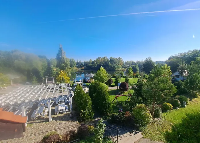 Forteca, Goscinne Nad Stawem