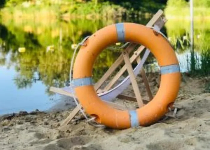 Forteca, Goscinne Nad Stawem Oda ve Kahvaltı Dzierżoniów