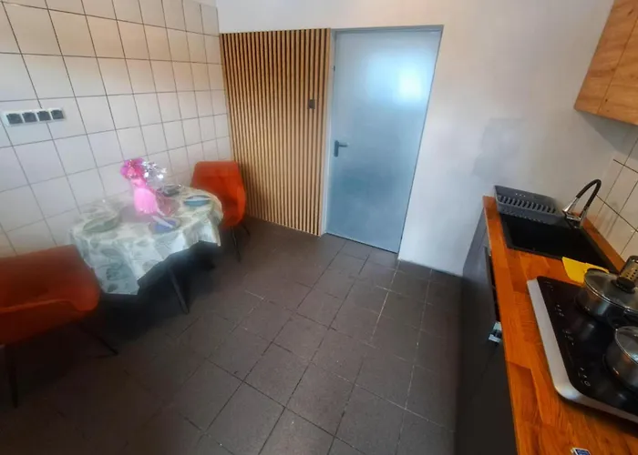 Forteca, Goscinne Nad Stawem Oda ve Kahvaltı